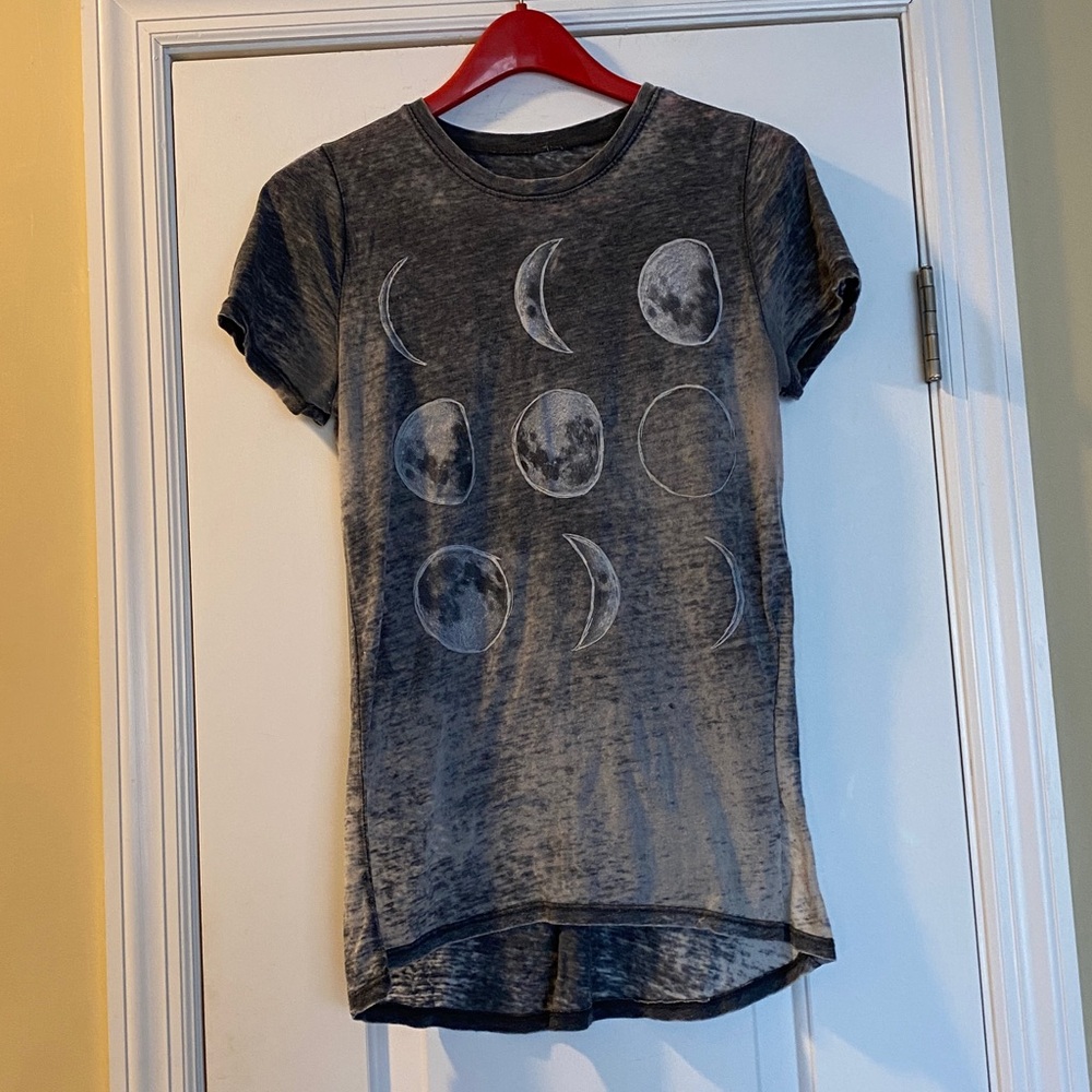Cotton Stretch Moons Gray White Tee